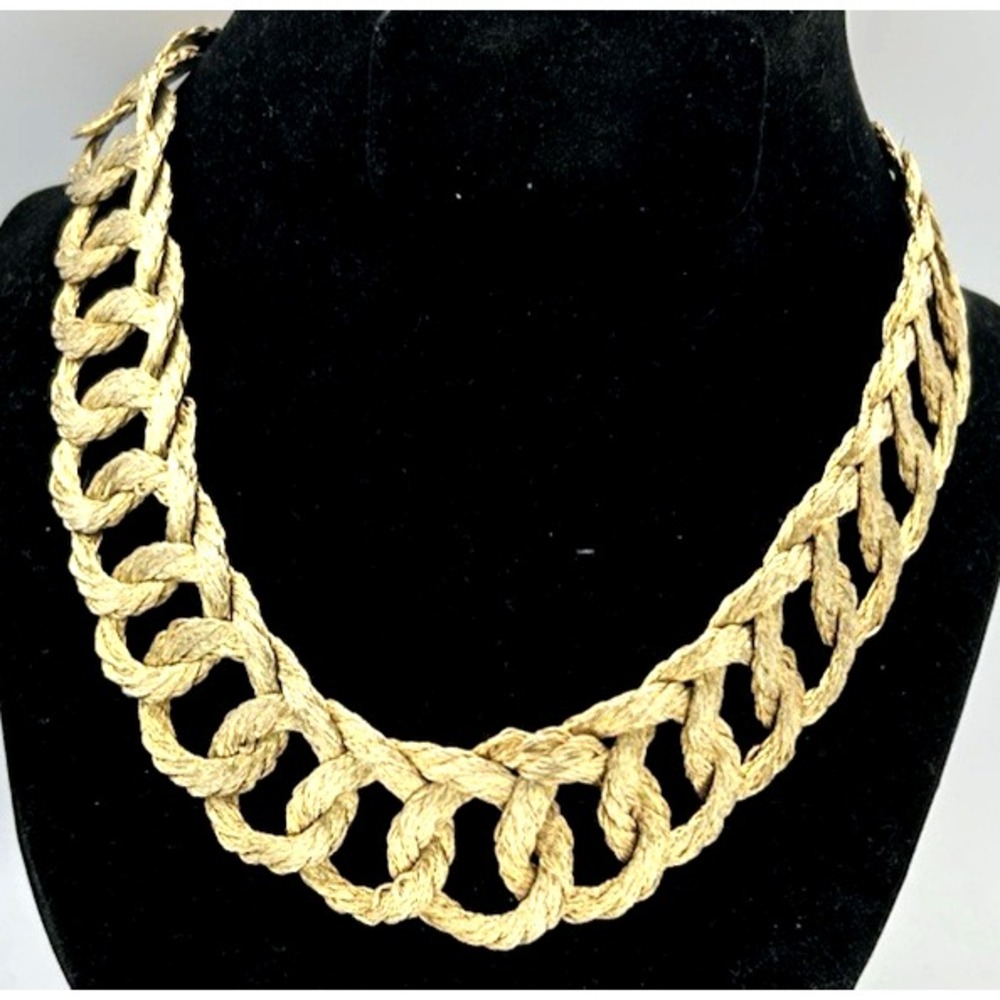 VTG Necklace Basket Weave Braided Loop Designed Gold Tone Cleopatra style 12"